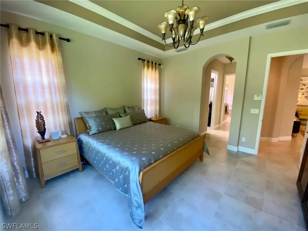 1518 Serrano Circle Naples FL 34105