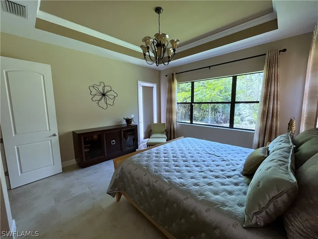 1518 Serrano Circle Naples FL 34105