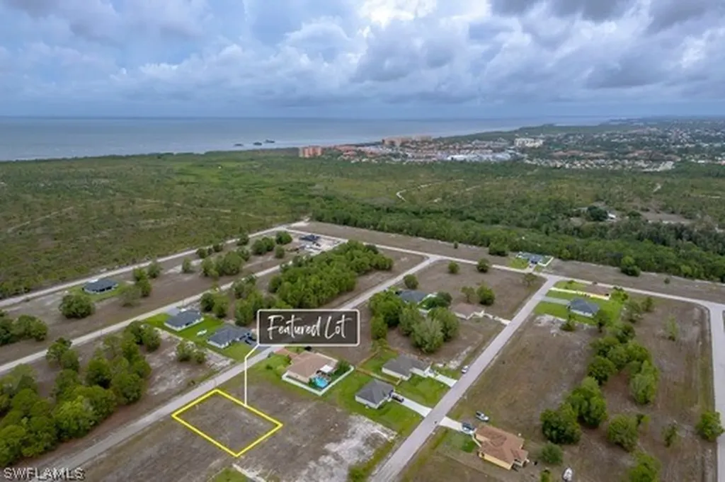 4717 NW 39th Place Cape Coral FL 33993