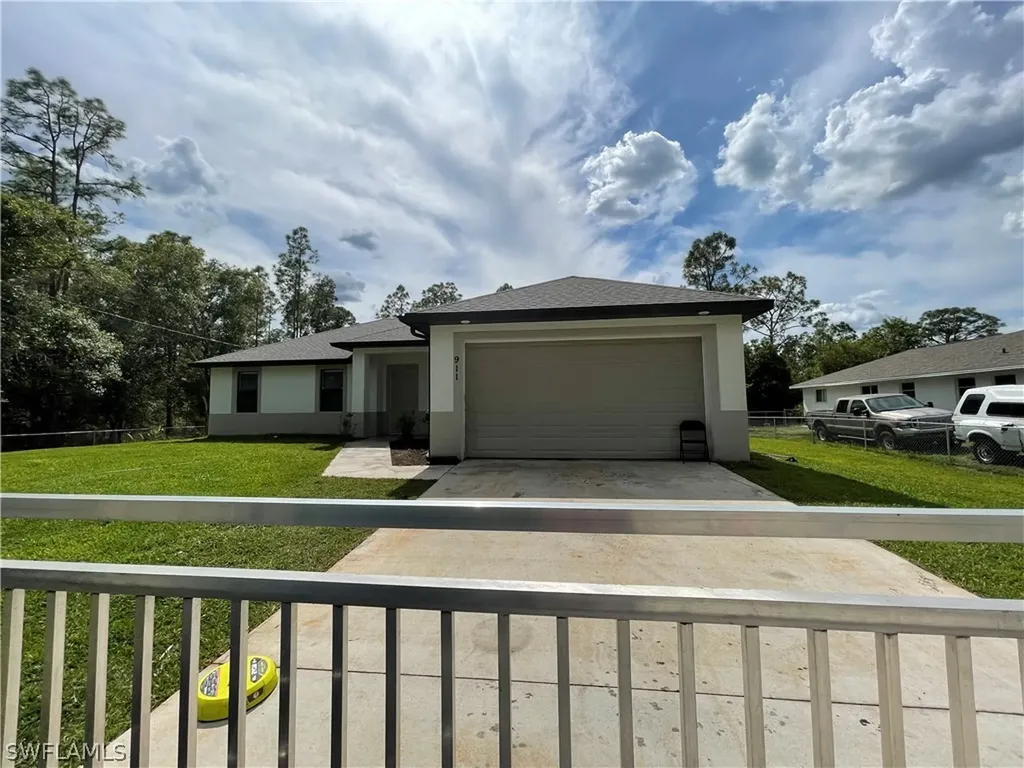 911 Henry Avenue Lehigh Acres FL 33972