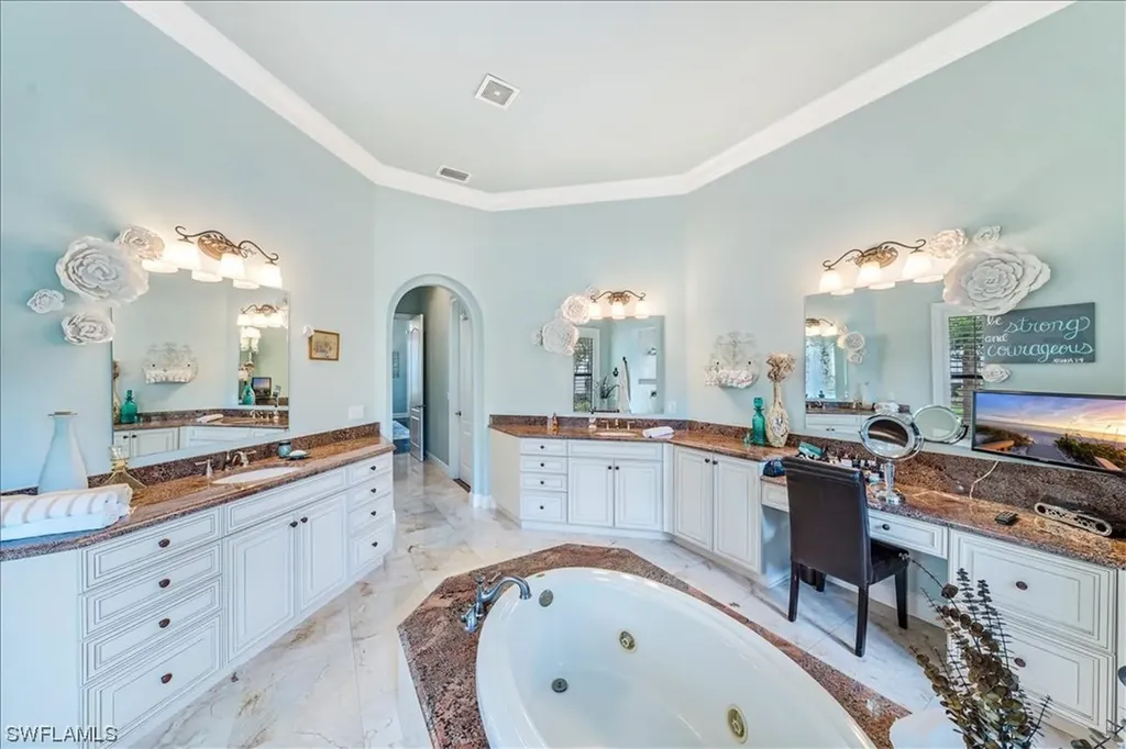 2934 Florentine Court Naples FL 34119