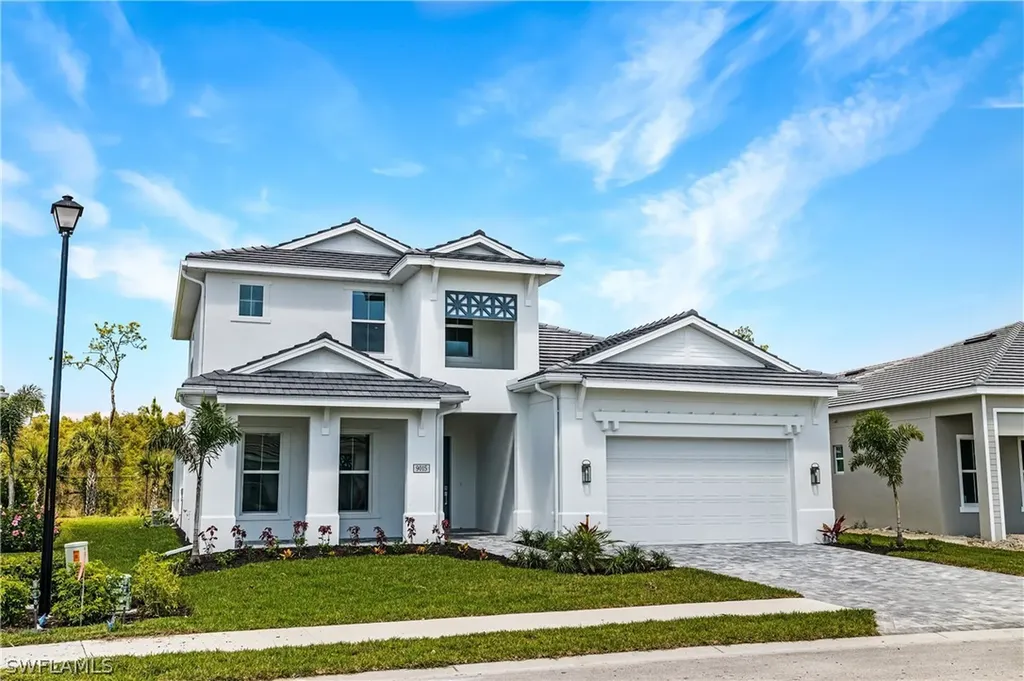 9015 Redonda Drive Naples FL 34114