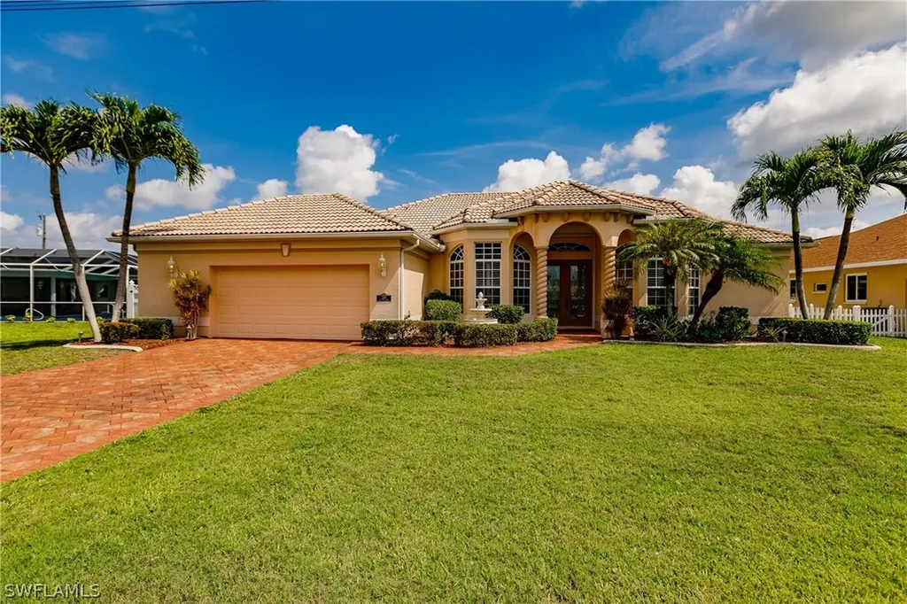 249 SW 37th Lane Cape Coral FL 33914