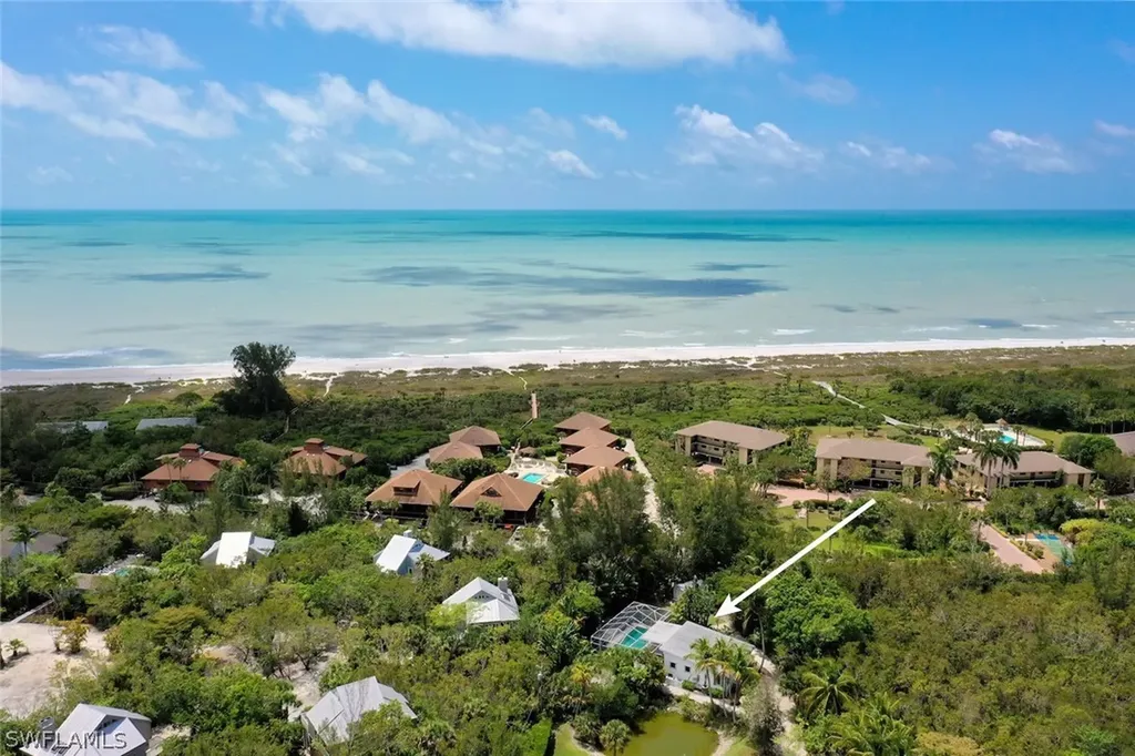 1827 Middle Gulf Drive Sanibel FL 33957