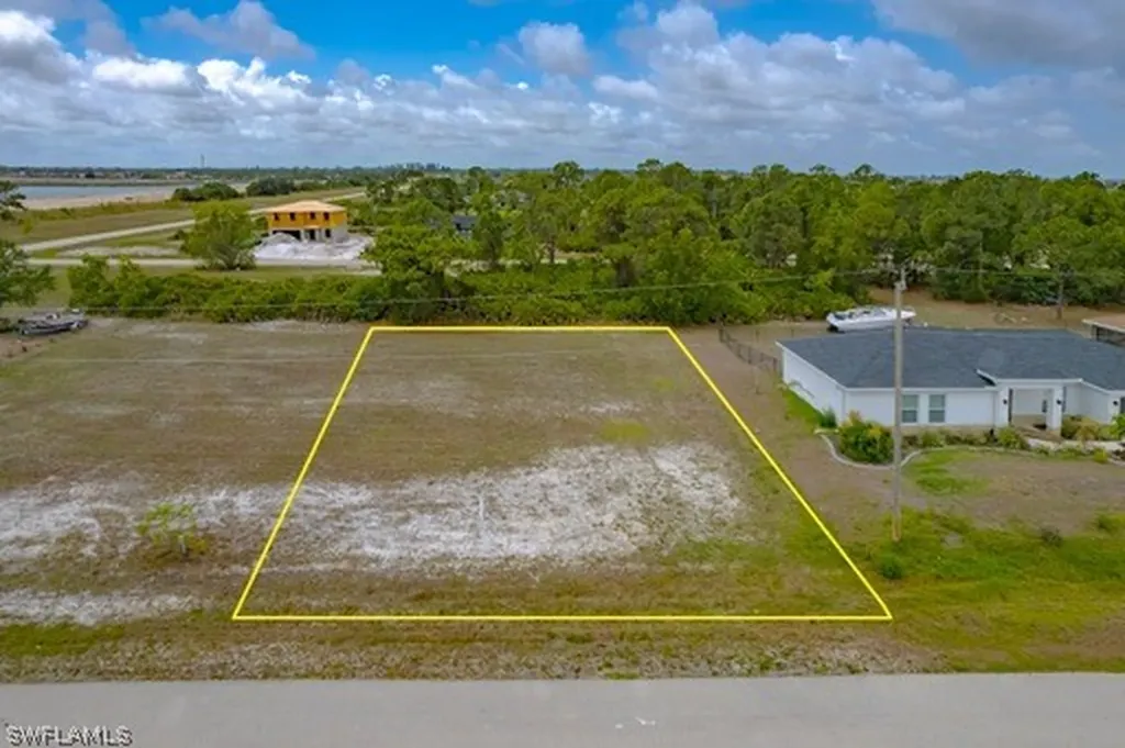 3610 NW 43rd Street Cape Coral FL 33993