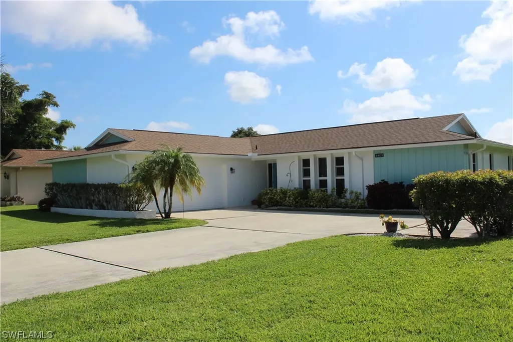 4409 Beechwood Lake Drive Naples FL 34112