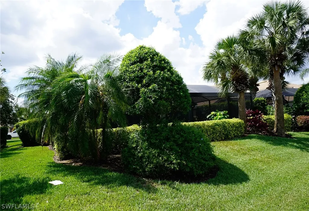 9081 Shadow Glen Way Fort Myers FL 33913