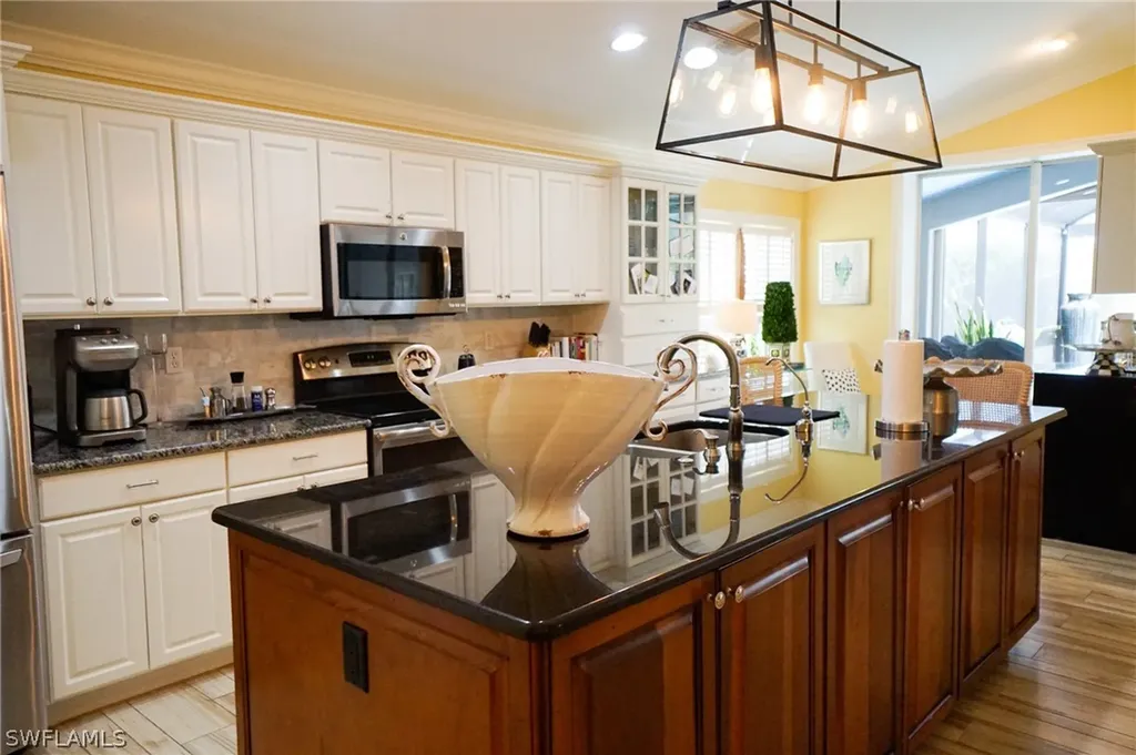 9081 Shadow Glen Way Fort Myers FL 33913