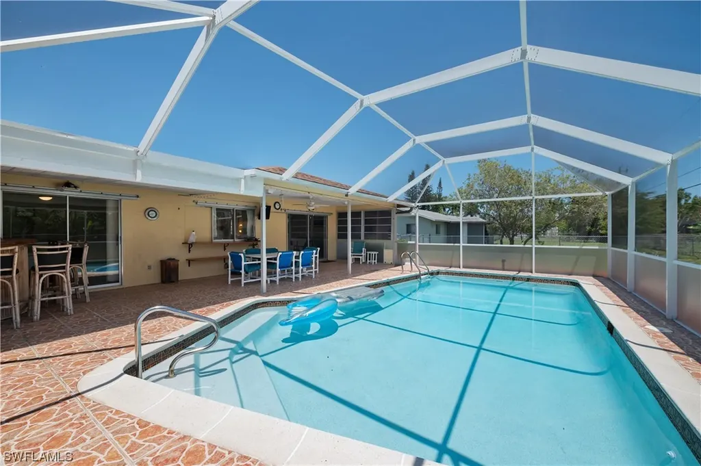 1724 SE 7th Street Cape Coral FL 33990