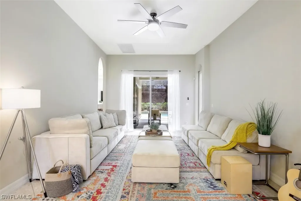 400 Cypress Way W Naples FL 34110