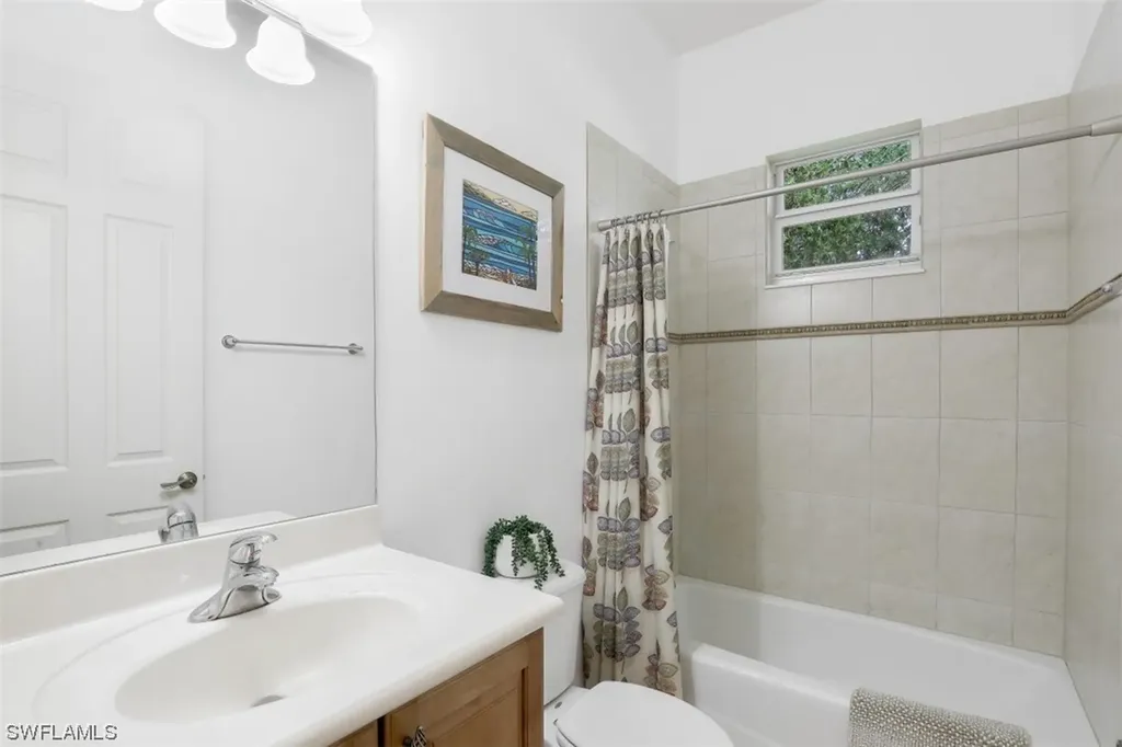 400 Cypress Way W Naples FL 34110