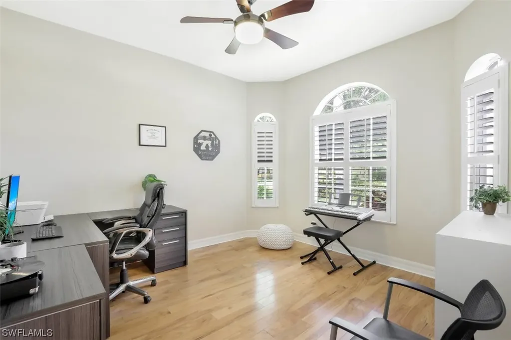 400 Cypress Way W Naples FL 34110