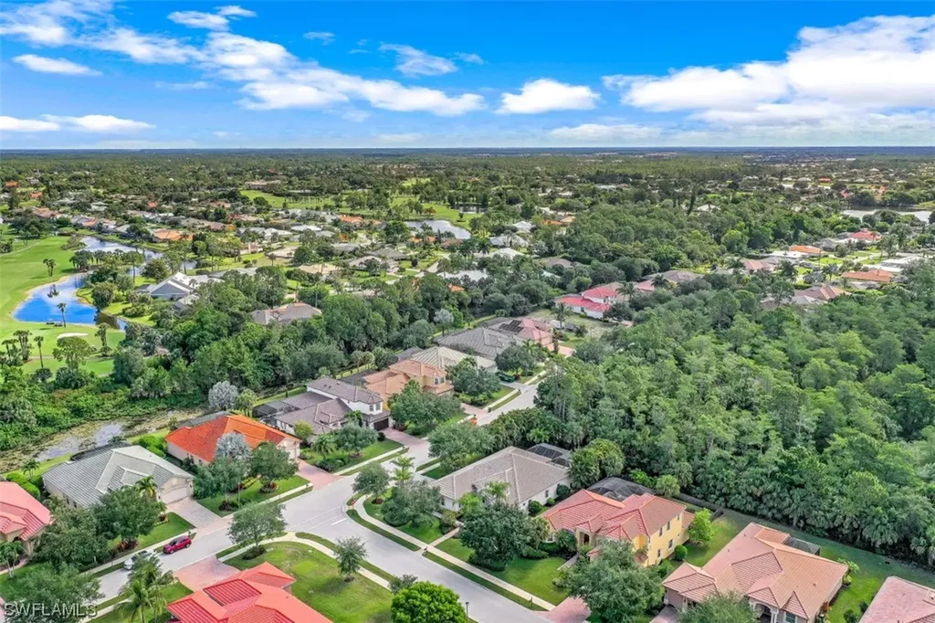 400 Cypress Way W Naples FL 34110
