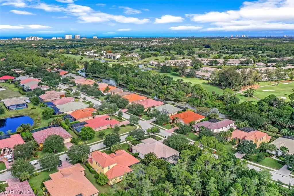 400 Cypress Way W Naples FL 34110