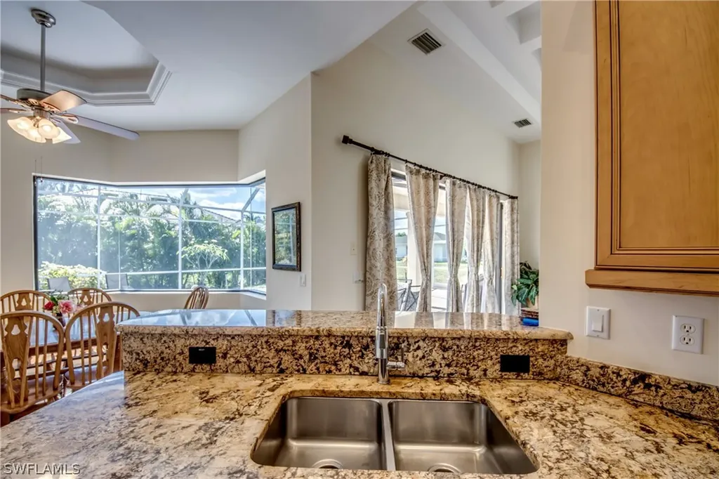 511 SW 39th Avenue Cape Coral FL 33991