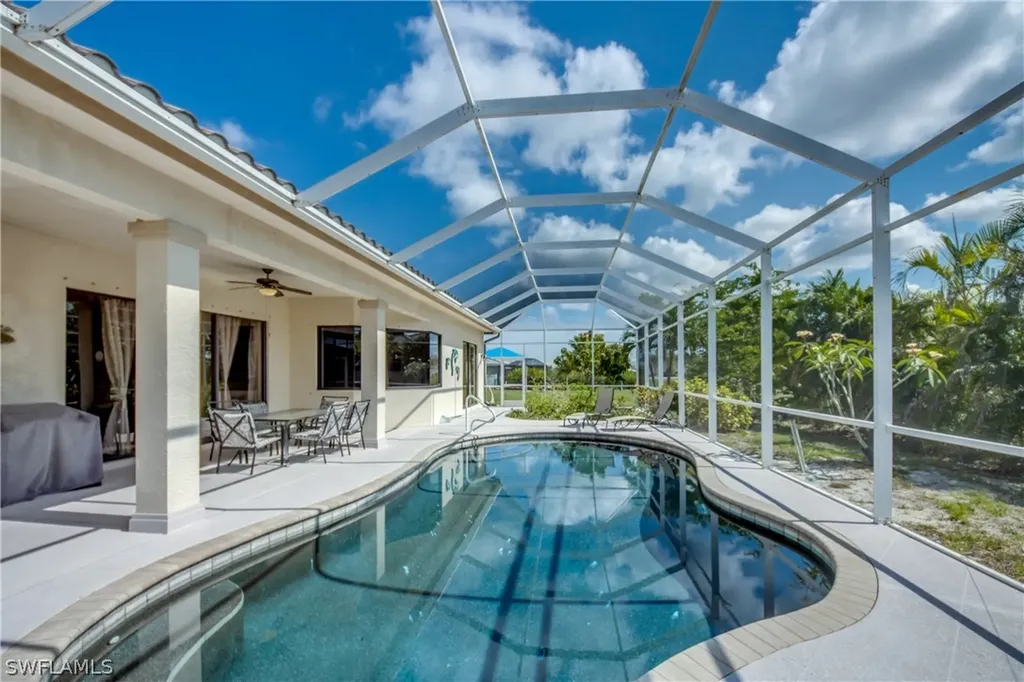 511 SW 39th Avenue Cape Coral FL 33991