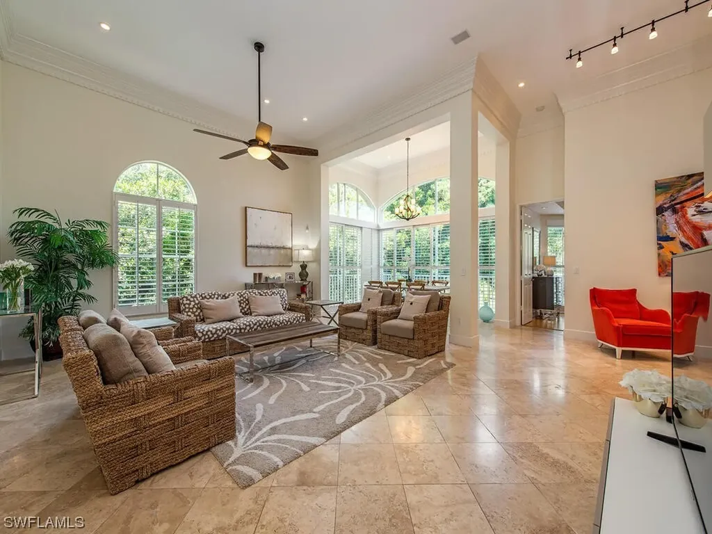 Naples FL, 1560 Clermont Drive, Unit D-201