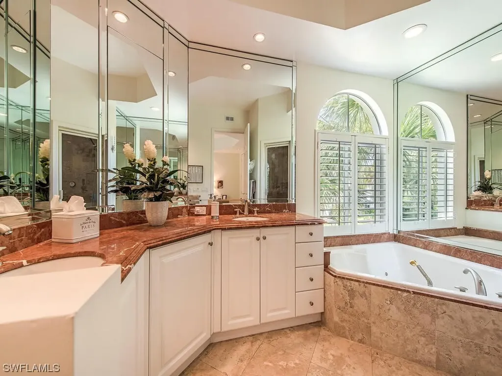 1560 Clermont Drive Naples FL 34109