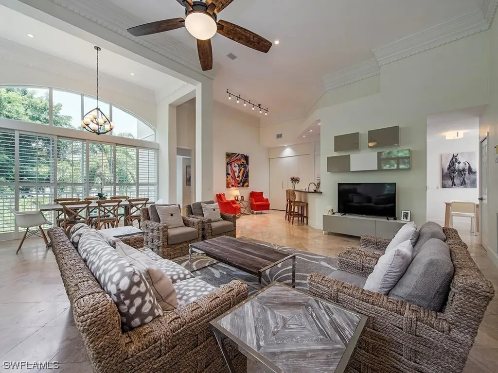 1560 Clermont Drive Naples FL 34109