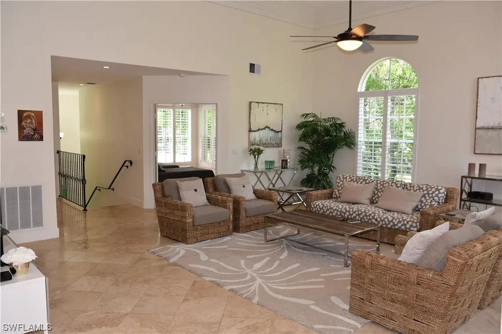 1560 Clermont Drive Naples FL 34109