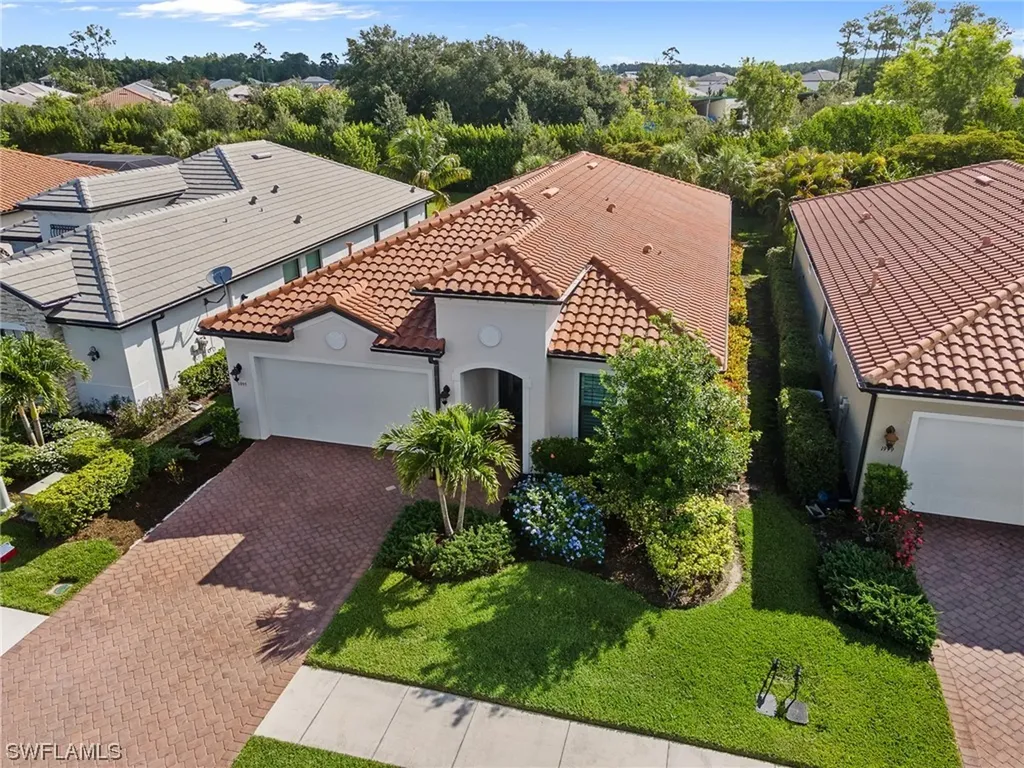 1995 Mustique Street Naples FL 34120