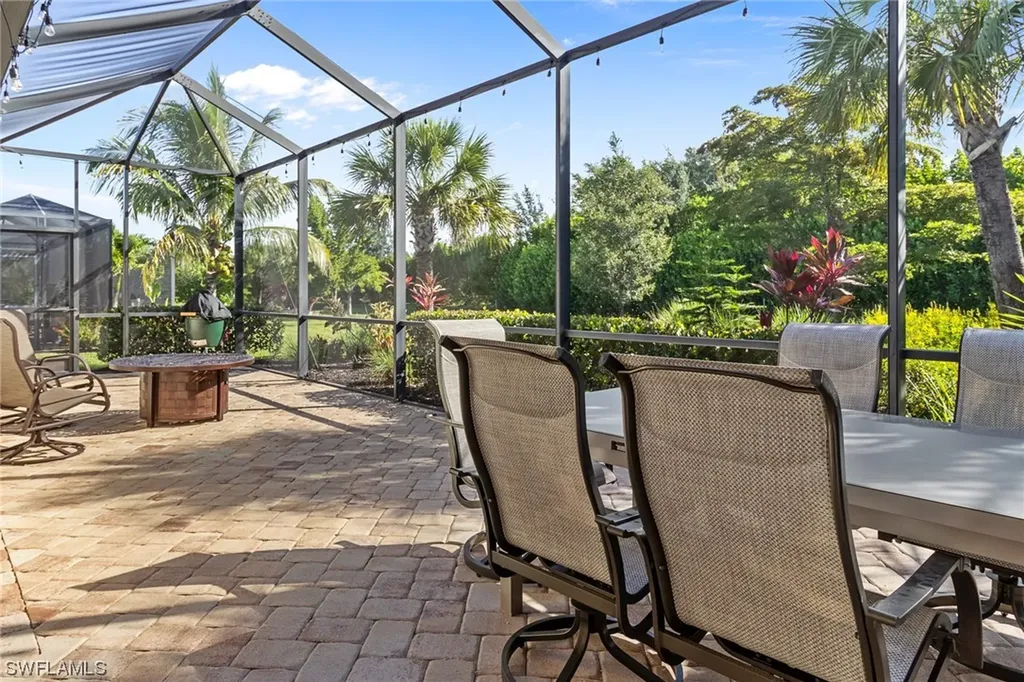1995 Mustique Street Naples FL 34120