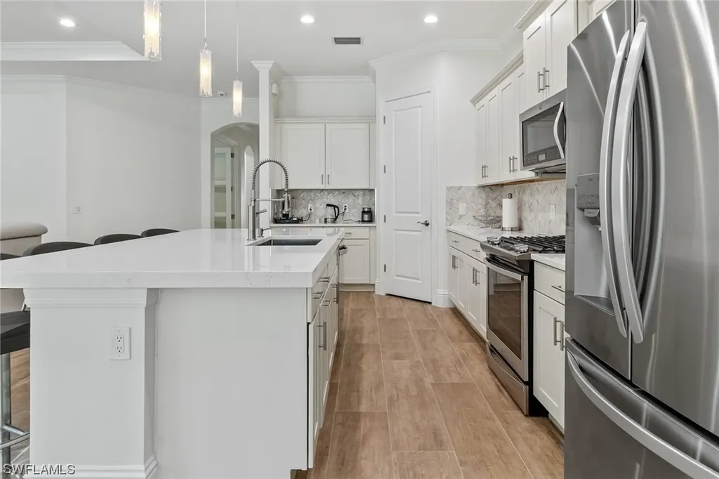 1995 Mustique Street Naples FL 34120