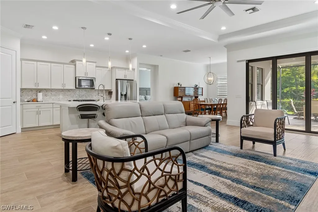 1995 Mustique Street Naples FL 34120