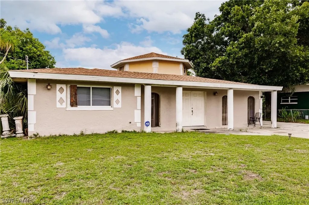 1563 Lockwood Drive Fort Myers FL 33916