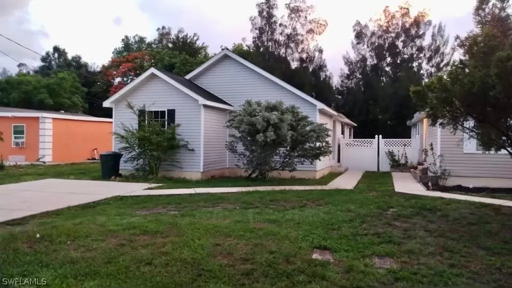 96 Diana Avenue Fort Myers FL 33905