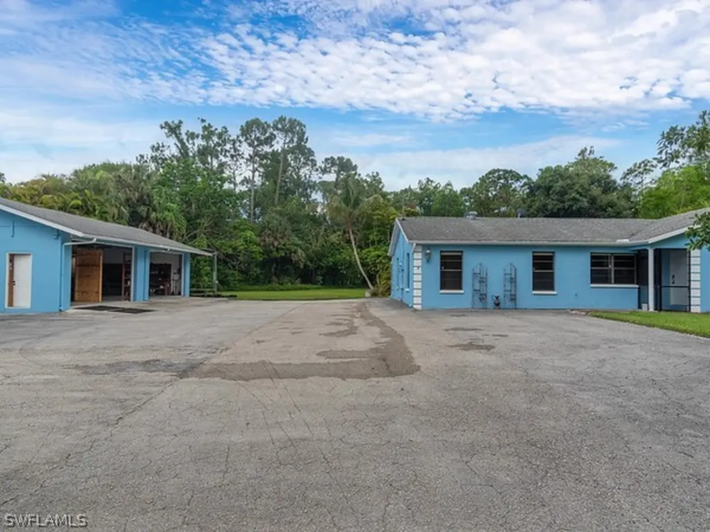 160 Price Street Naples FL 34113