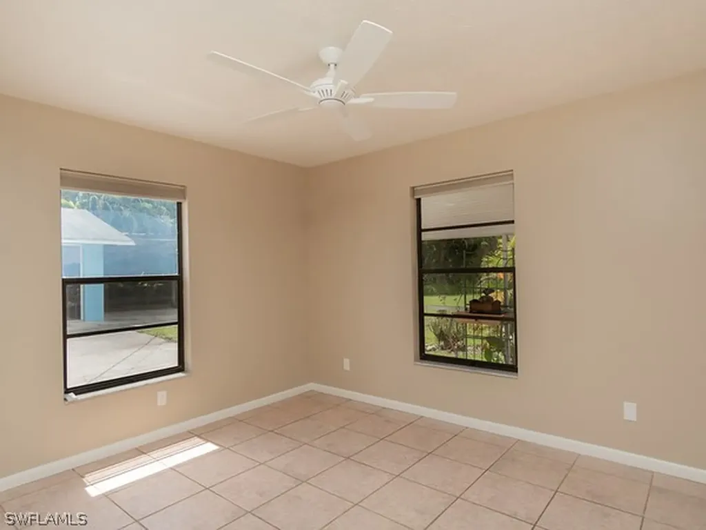 160 Price Street Naples FL 34113
