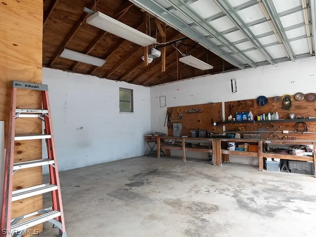 160 Price Street Naples FL 34113