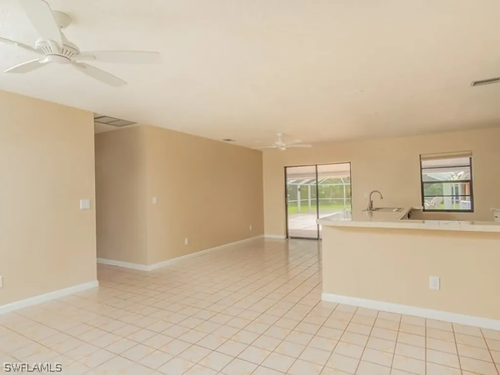 160 Price Street Naples FL 34113