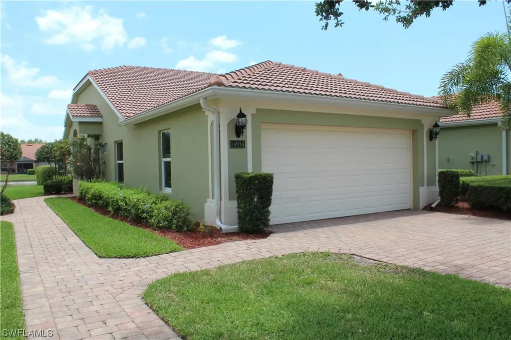 14934 Volterra Court Naples FL 34120