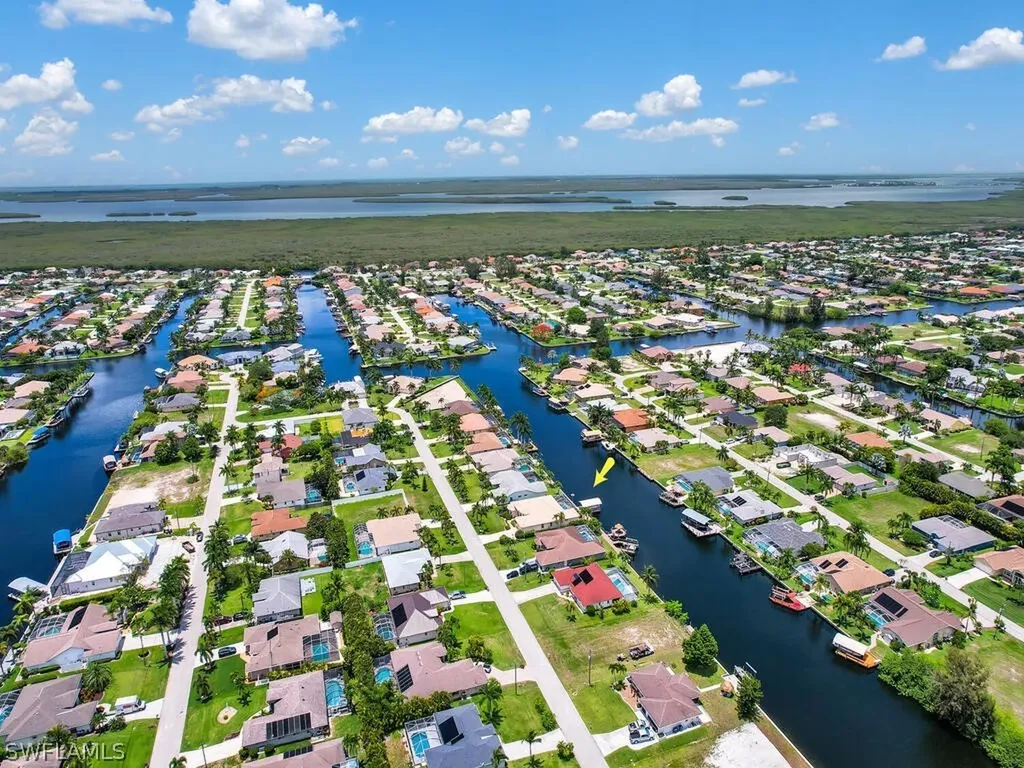 2701 SW 37th Street Cape Coral FL 33914