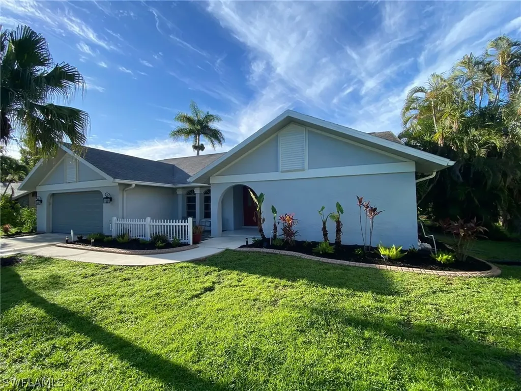6766 Plantation Pines Boulevard Fort Myers FL 33966