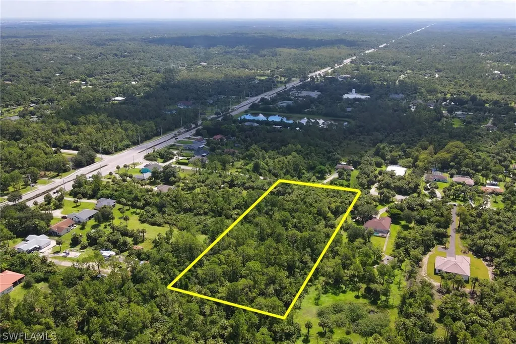 121 15th Street SW Naples FL 34117