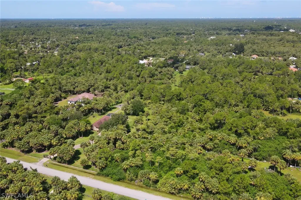 121 15th Street SW Naples FL 34117