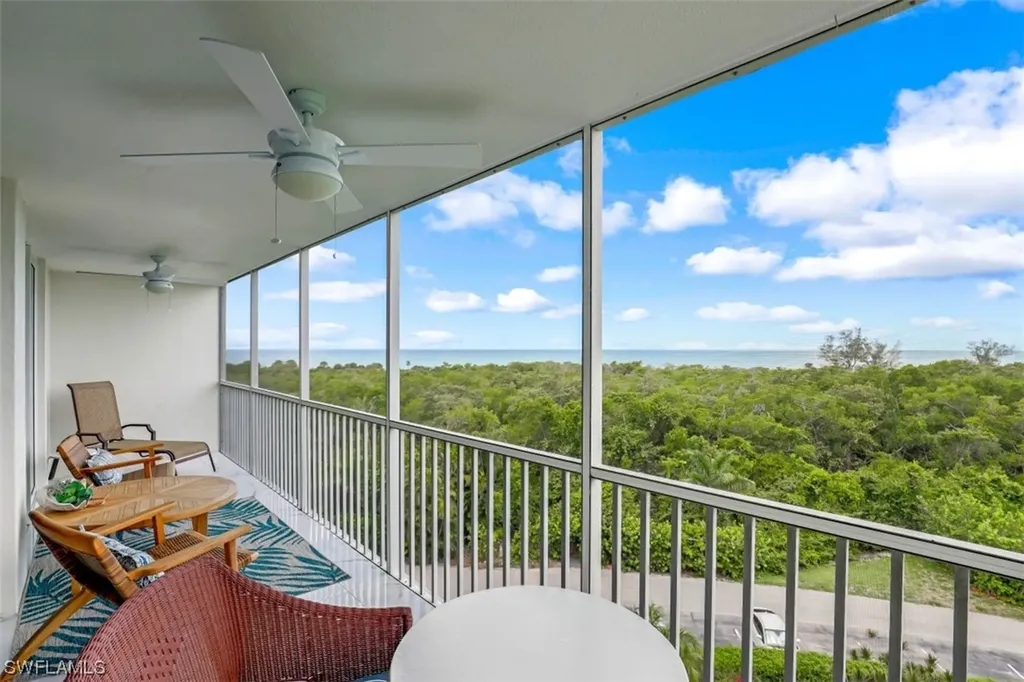5 Bluebill Avenue Naples FL 34108