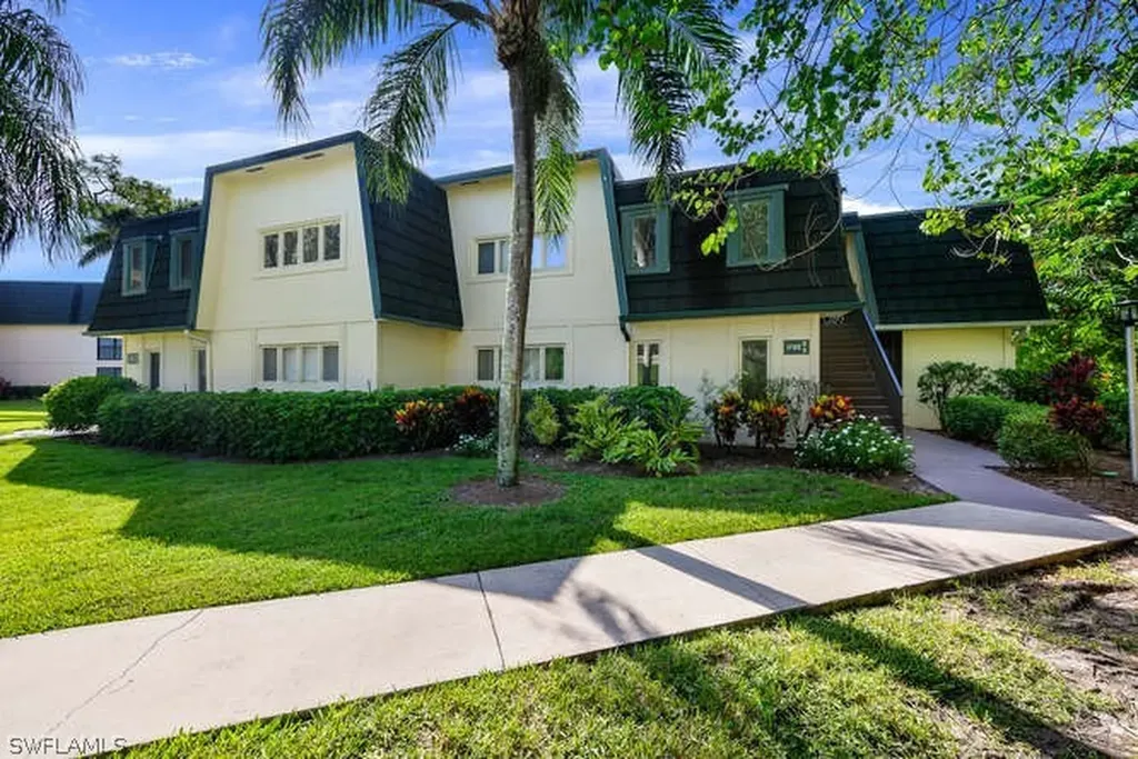 Naples FL, 1700-A Bald Eagle Drive, Unit 516A
