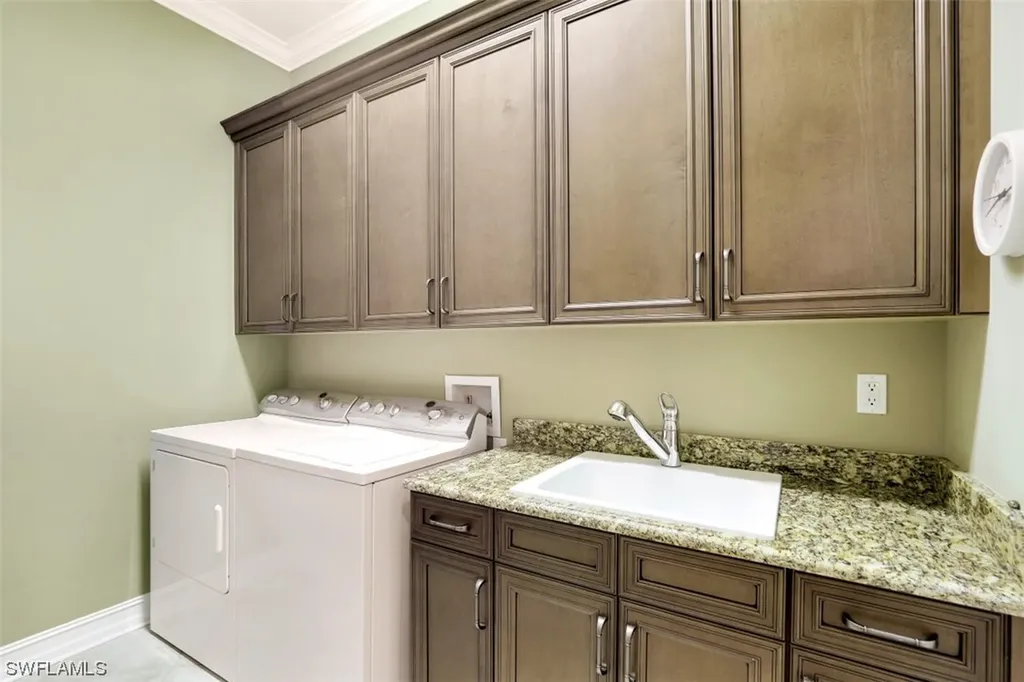 7413 Byrons Way Naples FL 34113