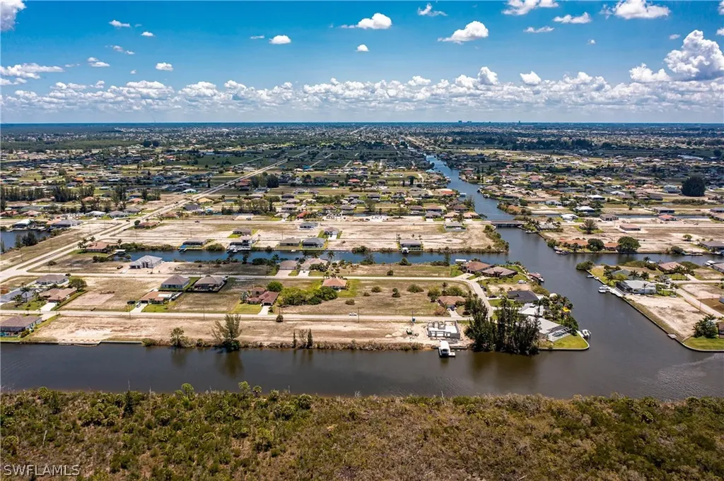 1430 NW 42nd Avenue Cape Coral FL 33993