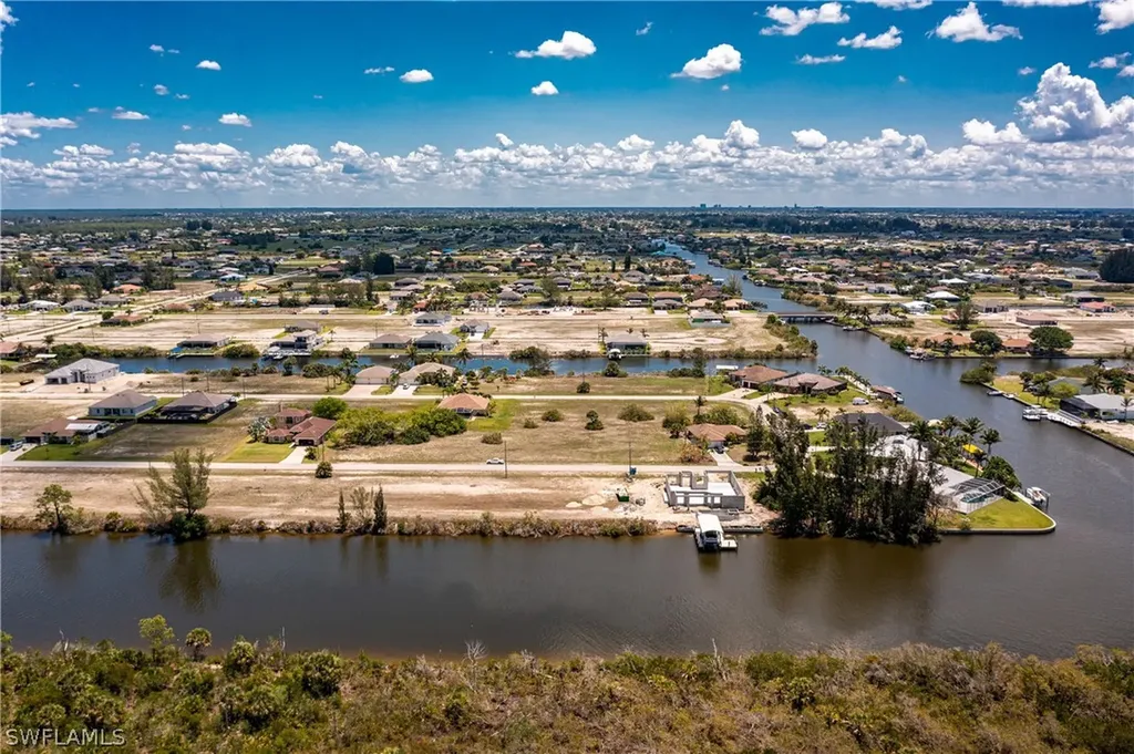 1430 NW 42nd Avenue Cape Coral FL 33993