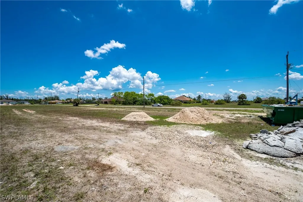 1430 NW 42nd Avenue Cape Coral FL 33993