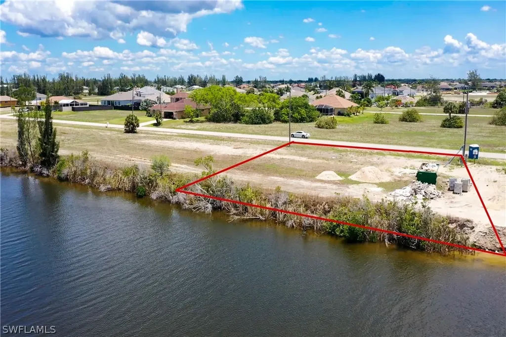 1430 NW 42nd Avenue Cape Coral FL 33993