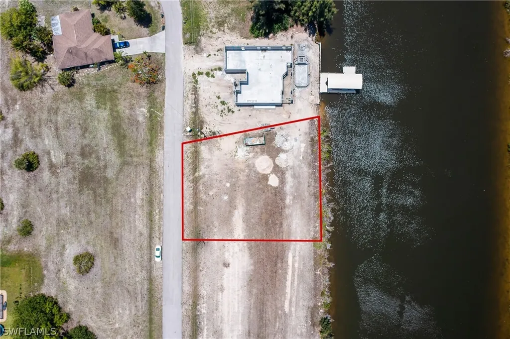 1430 NW 42nd Avenue Cape Coral FL 33993