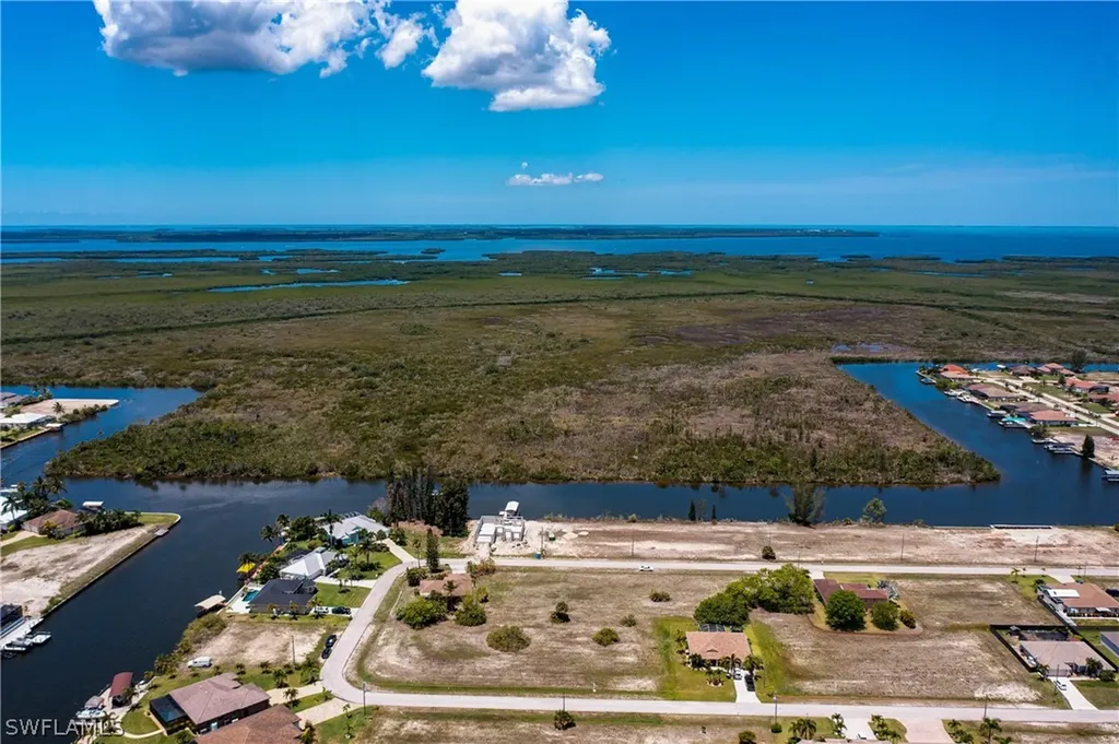 1430 NW 42nd Avenue Cape Coral FL 33993