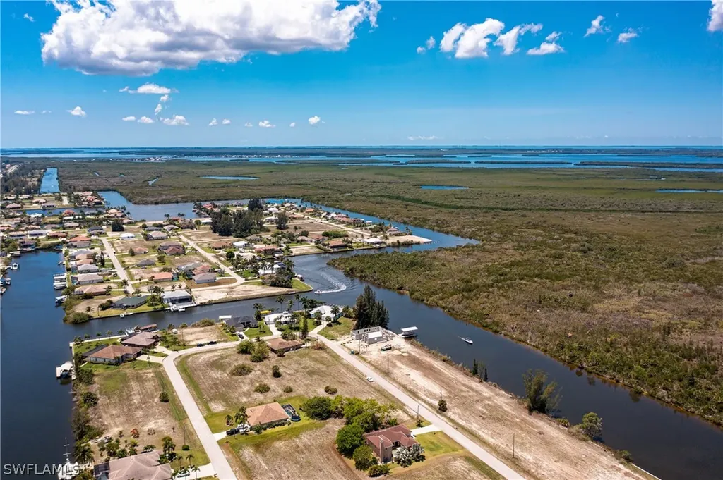 1430 NW 42nd Avenue Cape Coral FL 33993