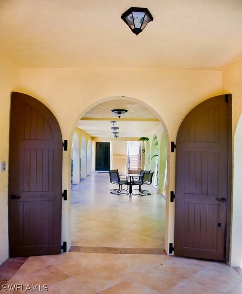 11524 Andy Rosse Lane Captiva FL 33924